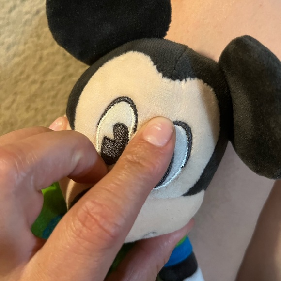 Mickey Mouse Plush Disney’s Animal Kingdom Dino Institute Plush - Picture 2 of 8